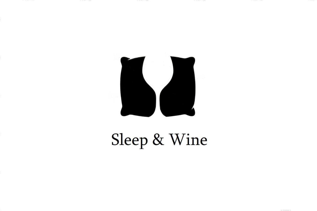 巴统 Sleep And Wine酒店 外观 照片